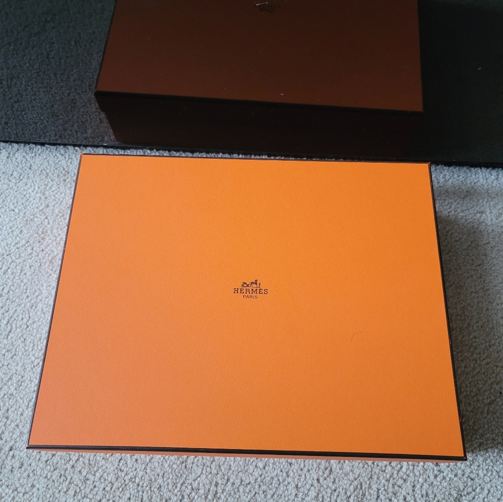 Hermes box